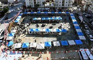 Büyükşehir Belediyesinin stantları, üretici kadınlara...