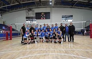 Büyükşehir Kadın Voleybol Takımı Hakkari’den...