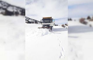 Büyükşehir tüm kapalı yolları ulaşıma açtı