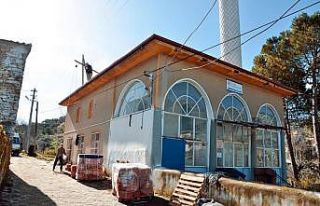 Çakmar Mahalle Camiisi yenilendi