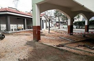 Cami çevreleri güzelleşiyor