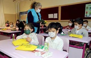 Çankaya Belediyesi’nden minik öğrencilere hijyen...