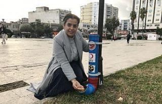 Ceyhan’da sokak hayvanlarına 500 kilo mama