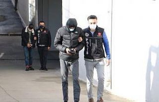 Cips ve meyve suyu paketinde esrar sevkiyatı polise...