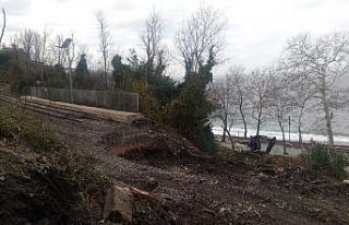 Çöken tren yolda tamir etme çalışmaları başladı