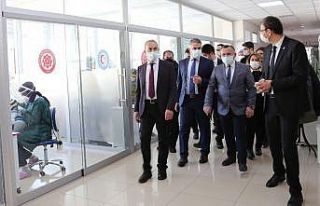 Covid-19’a karşı cam bölmeli çözüm