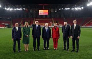 Cumhurbaşkanı Erdoğan İzmir’de yeşil sahaya...