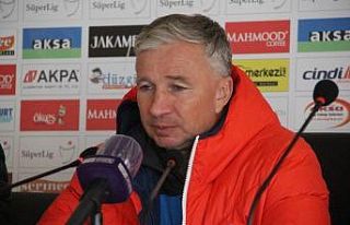 Dan Petrescu: “Bu maçta elimizden geleni yapmaya...