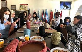 Denizli Ülkü Ocakları’ndan Asenalara hobi atölyesi