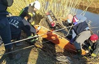 Dereye düşen aracın sürücüsü hayatını kaybetti