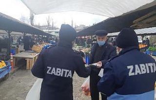 Devrekani’de esnaf ve vatandaşlara maske dağıtıldı