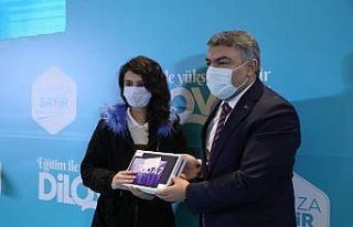 Dilovası’nda tablet dağıtımları devam ediyor