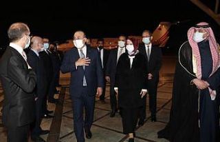 Dışişleri Bakanı Çavuşoğlu Kuveyt’te