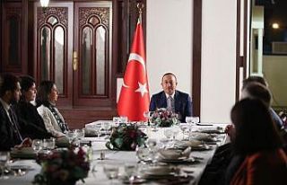 Dışişleri Bakanı Çavuşoğlu, Umman’da Türk...