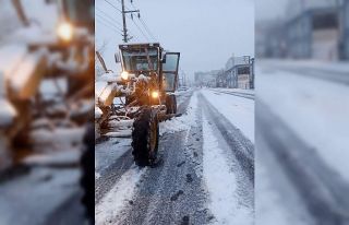 Diyarbakır beyaz örtüyle kaplandı, Bağlar Belediyesi...