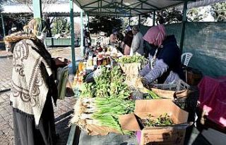 Doğal ürünler haftada 3 gün kent halkı ile buluşuyor