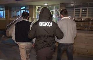 "Dur" ihtarına uymayan 2 kişi, polisten...