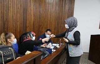 Edremit Belediyesi personeline Covid-19 testi yapıldı