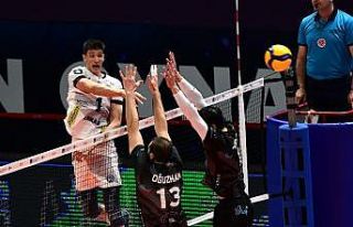 Efeler Ligi: Halkbank: 3 - Arkas Spor: 0