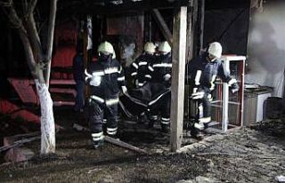 Eğlenmek için geldikleri restoranda yanarak ölen...