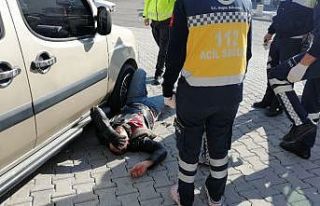Ehliyet isteyen polise bayılma numarası yaptı