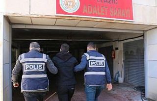 Elazığ’da bir şahsı bıçakla ağır yaralayan...
