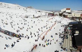 Erciyes’te denetimler artırıldı, pistler turistlere...