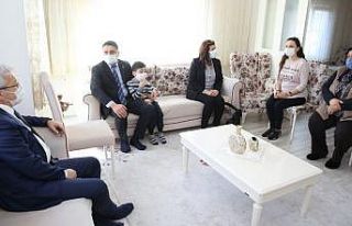 Erdem, havyan dostu Pehlivan’ı unutmadı