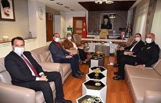 Erdem: "Üzerimize düşen vazifeleri gayretle...