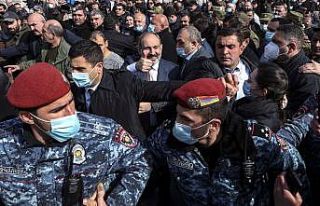 Ermenistan Savunma Bakanlığından darbe karşıtı...