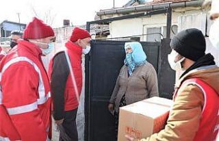 Erzincan’da ihtiyaçlı ailelere gıda kolisi dağıtıldı