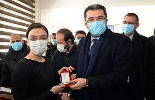 Erzurum Valisi Memiş, ‘Kuru Otlar Üstüne’ film...