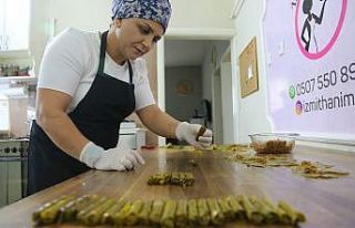 Eşine destek olmak için girdiği evinin mutfağından...
