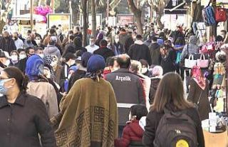 Eskişehir’de cadde ve sokakları dolduran kalabalıklar...