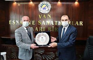 Esnaf ve sanatkarlardan Başkan Akman’a teşekkür...