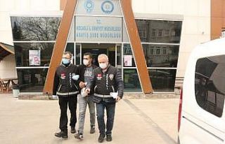 Ev arkadaşını bıçaklayarak öldüren zanlı tutuklandı