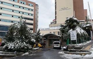 Evde düşen kadının imdadına paletli ambulans...
