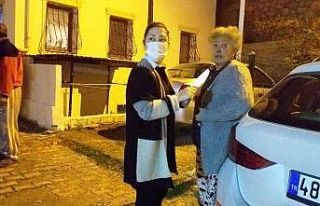 Evi küle dönen yaşlı kadın kedileri için gözyaşlarına...