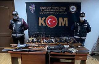 Evini silah üretim imalathanesine çevirmiş