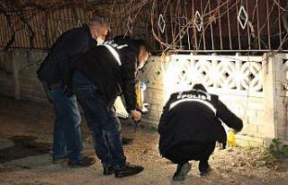 Evinin önüne gittiği şahsı aşağı çağırıp...