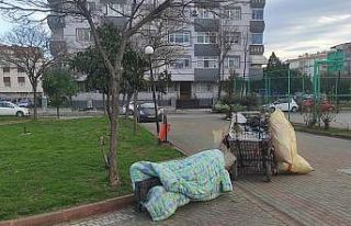 Evsiz gence Başkan Deveci sahip çıktı