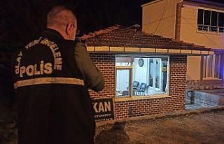 Galeriden lüks otomobil çalındı