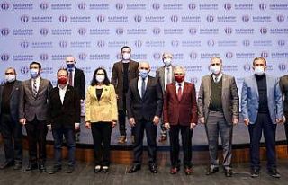 GAÜN’de eğitimde dijital dönüşüm konuşuldu