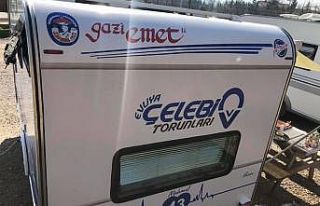 Gazilik unvanını karavanına yazarak istedi