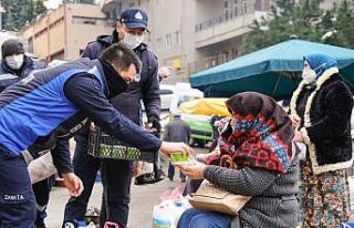 Giresun’da pazarcı esnafına sıcak çorba ikram...