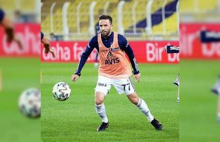 Gökhan Gönül 11 maç sonra sahada