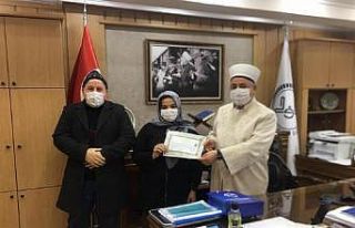 Gürcistanlı Elza Müslüman oldu