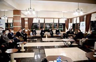 Gürkan muhtarlarla bir araya geldi