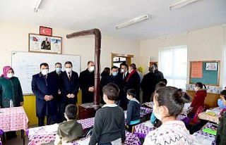 Gürkan’den yüz yüze eğitime başlayan öğrencilere...