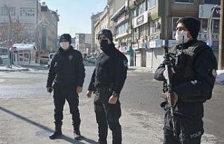 Hakkari’de kısıtlama denetimleri sürüyor